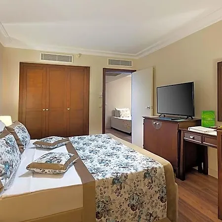 Seven Seas Life Hotel 5*
